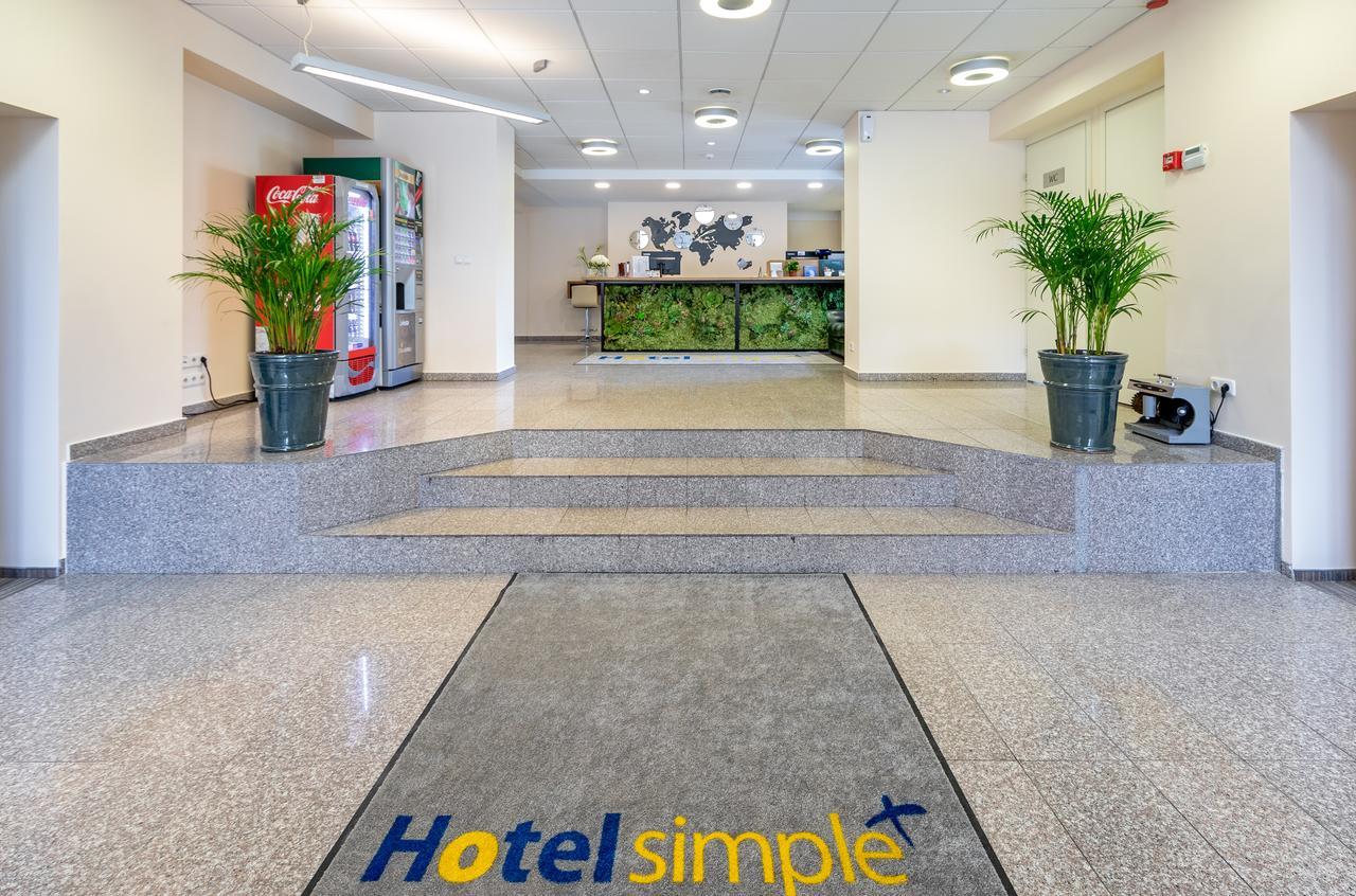 Hotel Simple Plus วิลนีอุส ภายนอก รูปภาพ