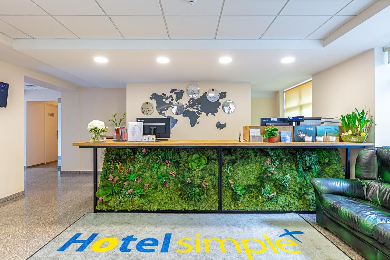 Hotel Simple Plus วิลนีอุส ภายนอก รูปภาพ